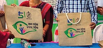 Denial of information on Rs 247 crore 
jute bag deal raises brows