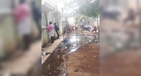 Drains from Septic tanks overflowed in the premises of Palani Government hospital in Dindigul districto