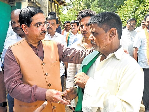 Waqf row: BJP team meets farmer, expresses solidarity