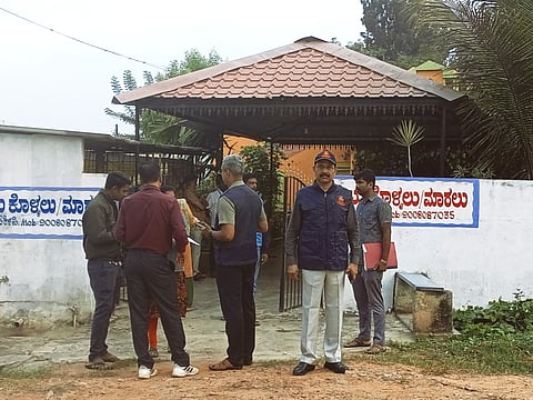 Premises belongs to Prakash, Divisional Mechanical Engineer, Karnataka State Road Corporation, Ramanagar.