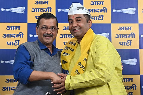Purvanchali leader, ex-BJP MLA Anil Jha joins AAP