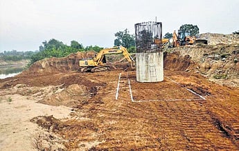 Construction Resumes on NH-326 Bridges in Malkangiri After Cyclone Dana Delays