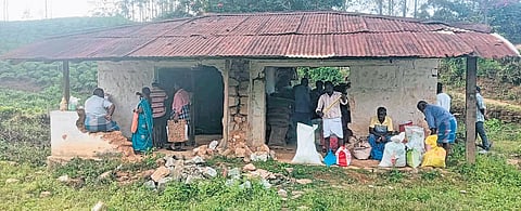 The structure is held up only by a few boulders 