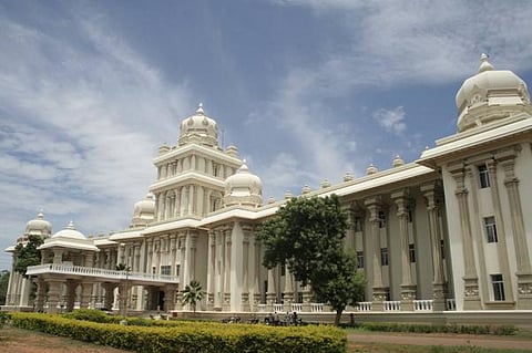 The view of Thanjavur Tamil University: 