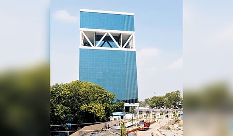 Spread on 11.41 acres, the 21-floor building has 5.57 lakh square feet of area