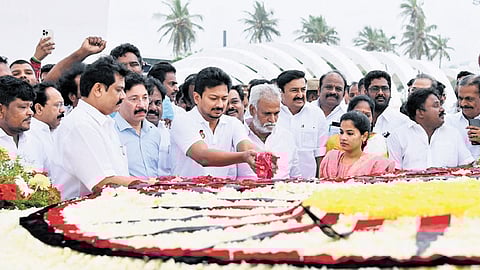 Udhayanidhi paying tributes to the late leaders | Express