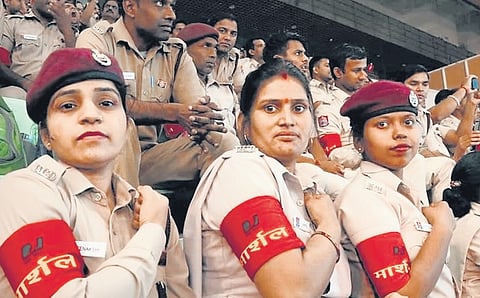 Blame game over bus marshals in Delhi