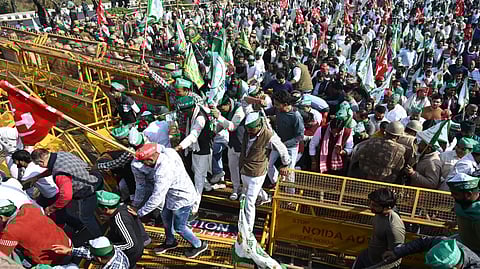 Protesting farmers vacate site, traffic resumes on Delhi-Noida Expressway