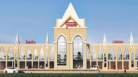 Around 30 media personnel participated in the guided tour, joined by Nusrat Mandrupkar, Public Relations Officer, and other Gati Shakti officials. 