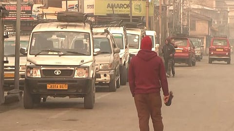 Cold conditions intensify in Kashmir valley after brief respite 