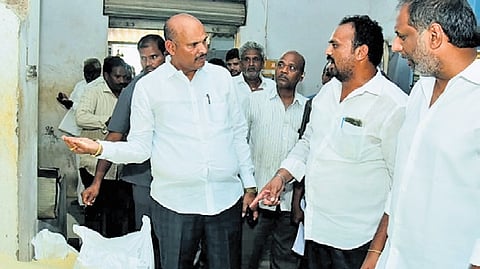 Andhra Pradesh Energy Minister reviews plans to revive power sector