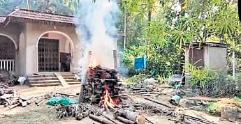 Villagers conduct woman’s funeral before in-law’s house