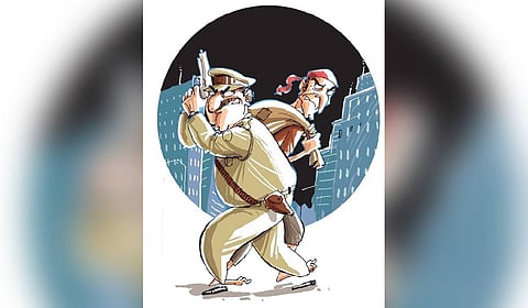 Delhi police nab thieves posing as 'deaf and mute' with stolen phones, gadgets