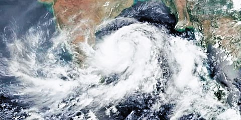 The Bandharahalli lake road in Karimangalam was constructed by the state highways department, connecting the taluk headquarters and markets to ensure easy commute. 