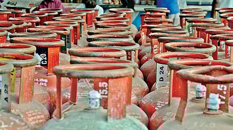 Beneficiaries are required to pay for the cylinders initially, with the full amount refunded to their accounts within 48 hours of delivery.