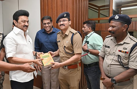 TN chief minister arrives in Kochi for a two-day visit to Kerala.