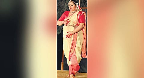 Bharatanatyam dancer performs while nine months pregnant, celebrates maternal bond in 'Matrutvam'