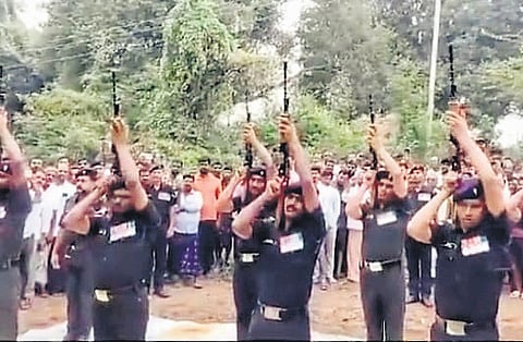 They escorted the army vehicle chanting slogans like ‘Bharat Mata Ki Jai’ and ‘Amar Jawan Amar Rahe’. 