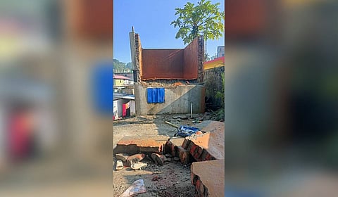 An overhead water tank collapsed on students while they were playing during school hours.