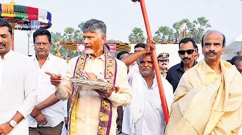 Naidu performed special pujas and reviewed the temple’s construction.