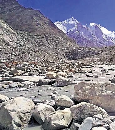 45% of springs in Himalayas dry up in 
4 decades, rising temp key factor: Study