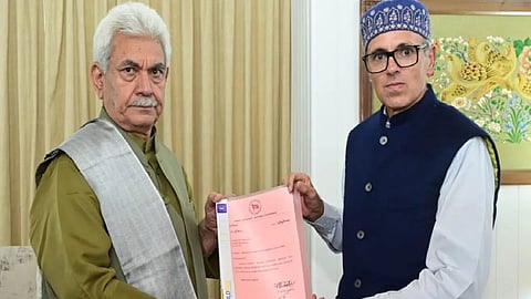  J&K Lt Governor Manoj Sinha with Chief Minister Omar Abdullah. 