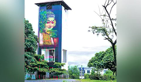 Mural on the walls of the water tank at IIM Kozhikode