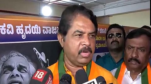 Ashoka asserted that the Chief Minister had been invited to the event and that his name was included as per protocol.