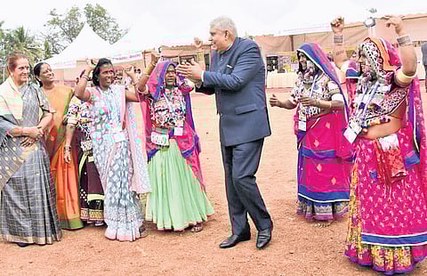 Vice-President Jagdeep Dhankhar participated in an interactive session with organic farmers organised at Tunki village in Medak district on Wednesday. 