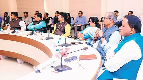 Chief Minister Mohan Charan Majhi reviewing preparations for 18th Pravasi Bharatiya Divas at Bhubaneswar on Tuesday 