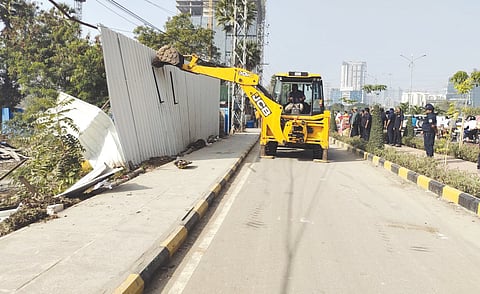 Illegal structures demolished on Khajaguda-Nanakramguda road in Hyderabad