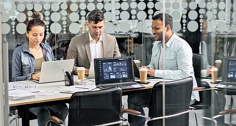 Dec services PMI rises to 59.3 on high demand