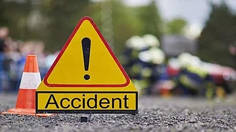 Three killed as bike collides with tractor in Karnataka's Tumakuru