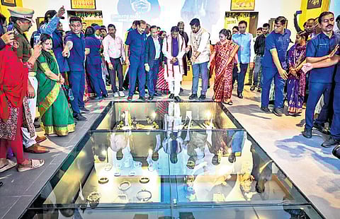 Chief Minister Mohan Charan Majhi checking out the underground artefacts exhibition at the Odisha State Museum in Bhubaneswar on Tuesday.