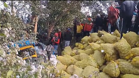 Three children killed as potato-laden truck overturns onto auto in Jharkhand’s Ramgarh