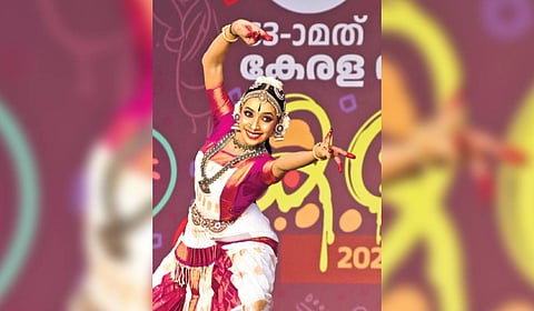 Krishnapriya J of  HSS, Perambra, Kozhikode, performing  bharatanatyam
(HS girls) at Central Stadium. She was awarded ‘A’ grade 