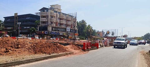 Vehicular underpass work is in full swing at Valarmathi Junction in Tiruppur
