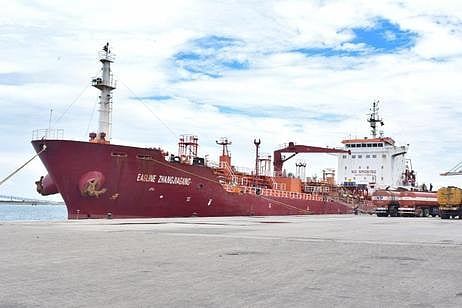 Caption: An oil handling ship at VOC port. | Express