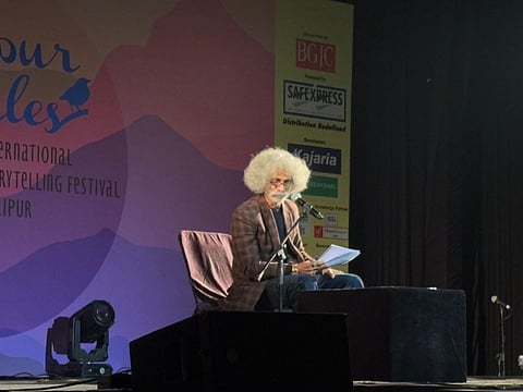 Renowned actor, playwright, and storyteller Makarand Deshpande performing his new story at the Udaipur Tales. 