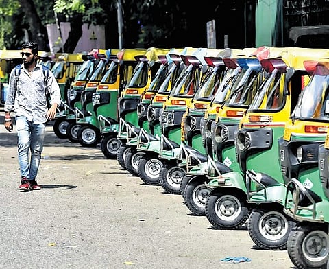 Rising costs: Delhi auto drivers at crossroads