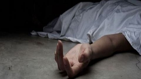 Student ends life on railway tracks