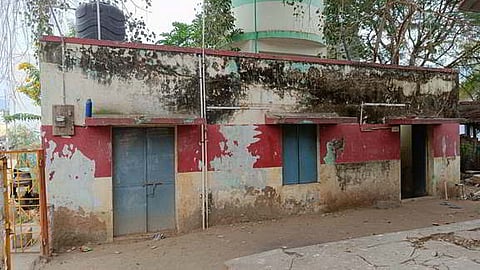 A library building in Sultanipuram village, near Vadavalli in the Coimbatore district, has fallen into disrepair since its construction