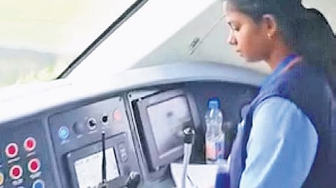 Vande Bharat’s 1st female loco pilot gets R-Day invite