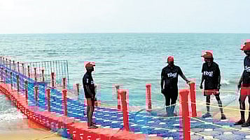 Kerala govt issues safety guidelines for floating bridges