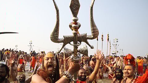 As per the tradition, Akharas belonging to the three sects 'Sanyasi, Bairagi, and Udaseen' take the holy dip in a set sequence while taking out the Snan processions in full glory to the Sangam Ghat.