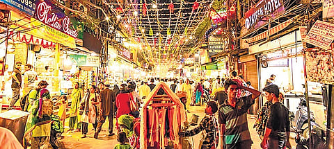 Delhi election buzz reflect frustration, humour over civic issues