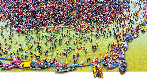 While many come to the Maha Kumbh for a just dip in the holy river for atonement, some, especially, the kalpwasis, stay at the site for a month for their spiritual evolution by practising religious discipline and austerity. 