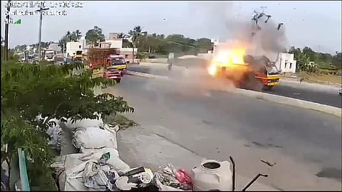 LPG cylinder used for highway work explodes on Salem-Sankagiri highway; one injured, two escape unhurt
