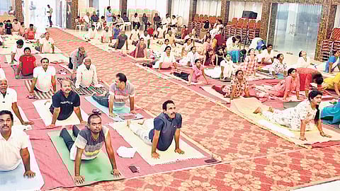 The participants began Surya Namaskars with a recitation from the Bhagavad Gita by Dharmacharini Jonnalagadda Madhavi of Tirumala Tirupati Devasthanams.