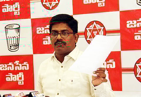 JSP leader alleges irregularities in poultry waste management in GVMC